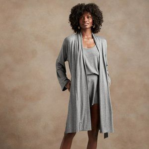 RESTORE ROBE NWT Banana Republic XL/XXL in Grey